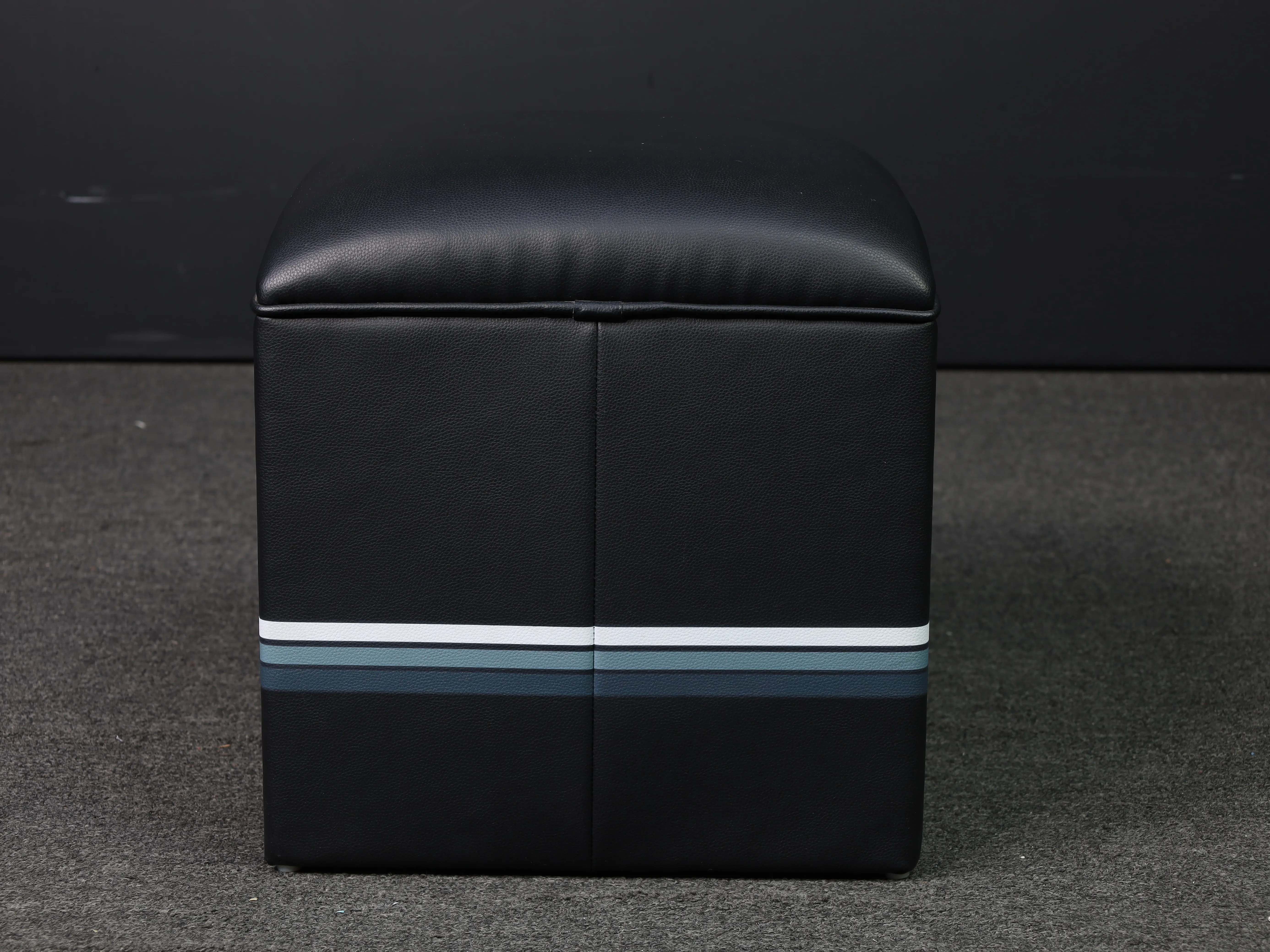 Set of 2 Stools for PONG Mechanical Coffee Table - Image 3